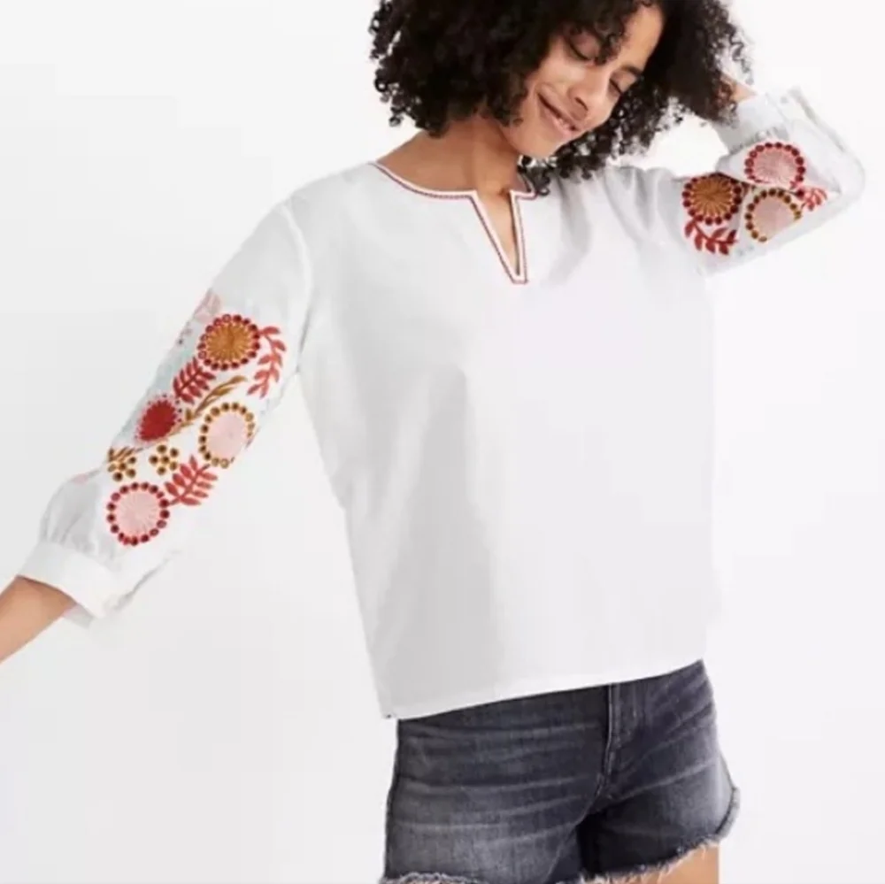 Madewell XS Boho Hippie Beachy Sweet White Popover Embroidered Floral Top